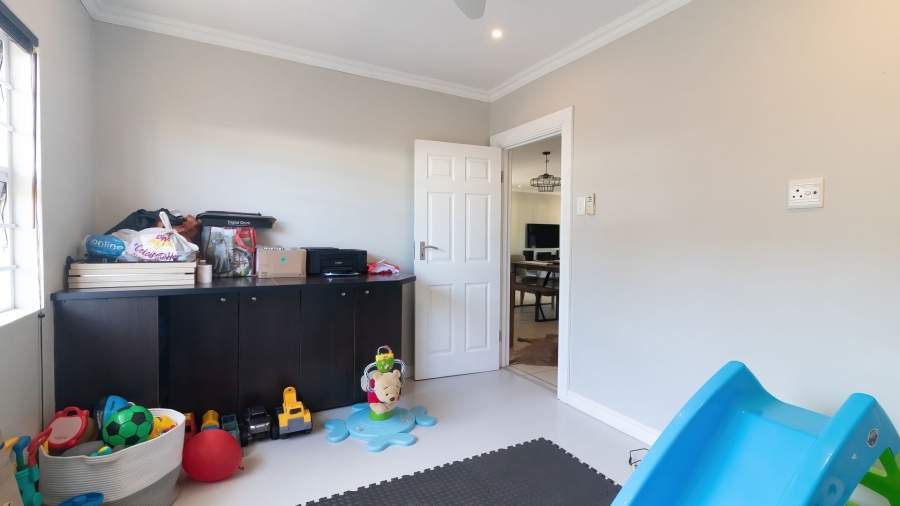 3 Bedroom Property for Sale in Beacon Bay Eastern Cape